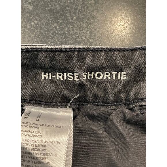 American Eagle Outfitters black faded Hi-rise Shortie denim shorts 12 - Picture 4 of 10